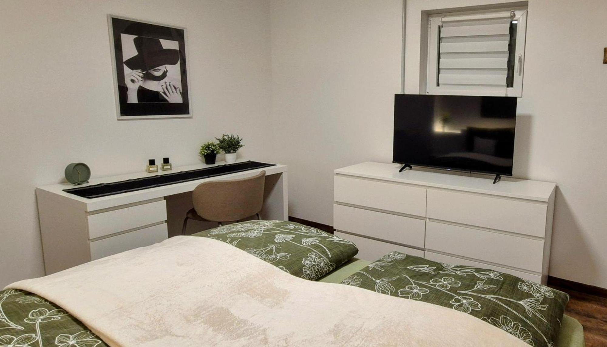 Serenity Vista Retreat Bnb Bescheid Экстерьер фото