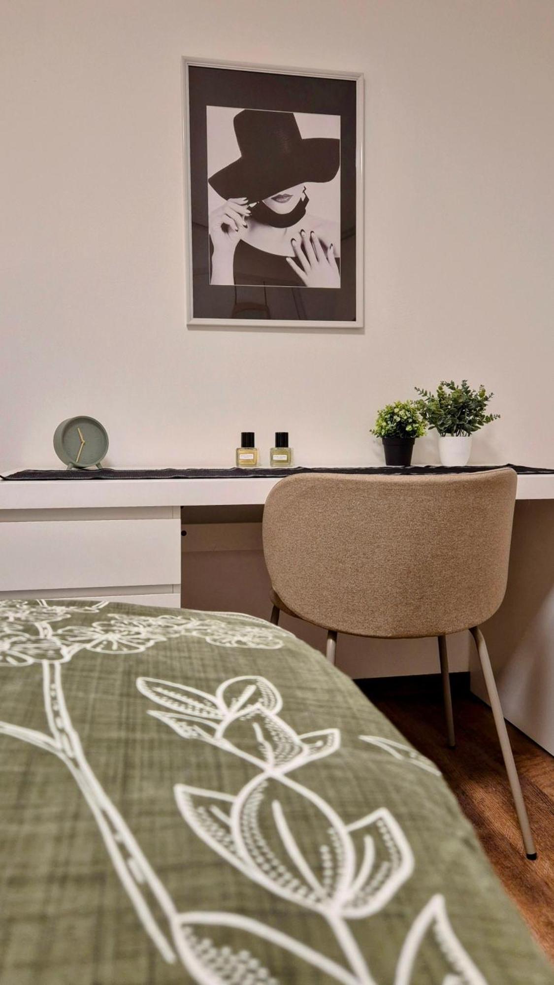 Serenity Vista Retreat Bnb Bescheid Экстерьер фото